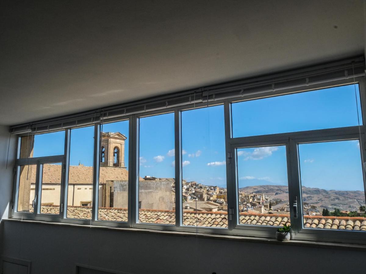 I Colori Della Sicilia Noblesse Caltagirone